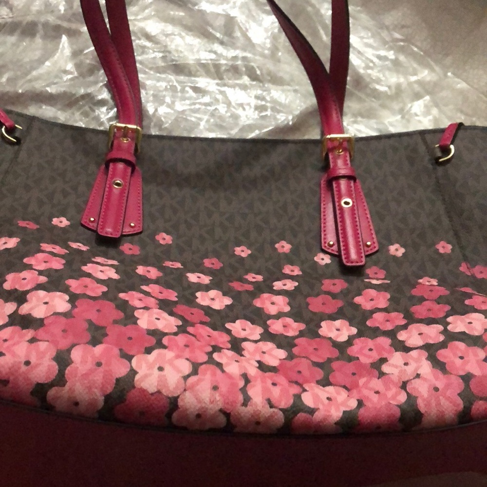 Michale Kors Tote